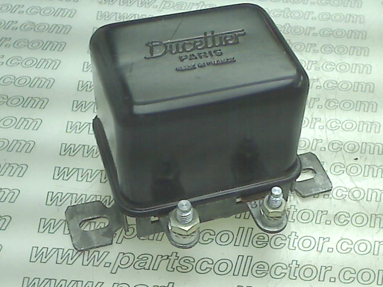 VOLTAGE REGULATOR